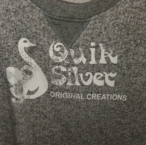 Gray Shirt. 3/4 sleeve - Picture 3 of 3